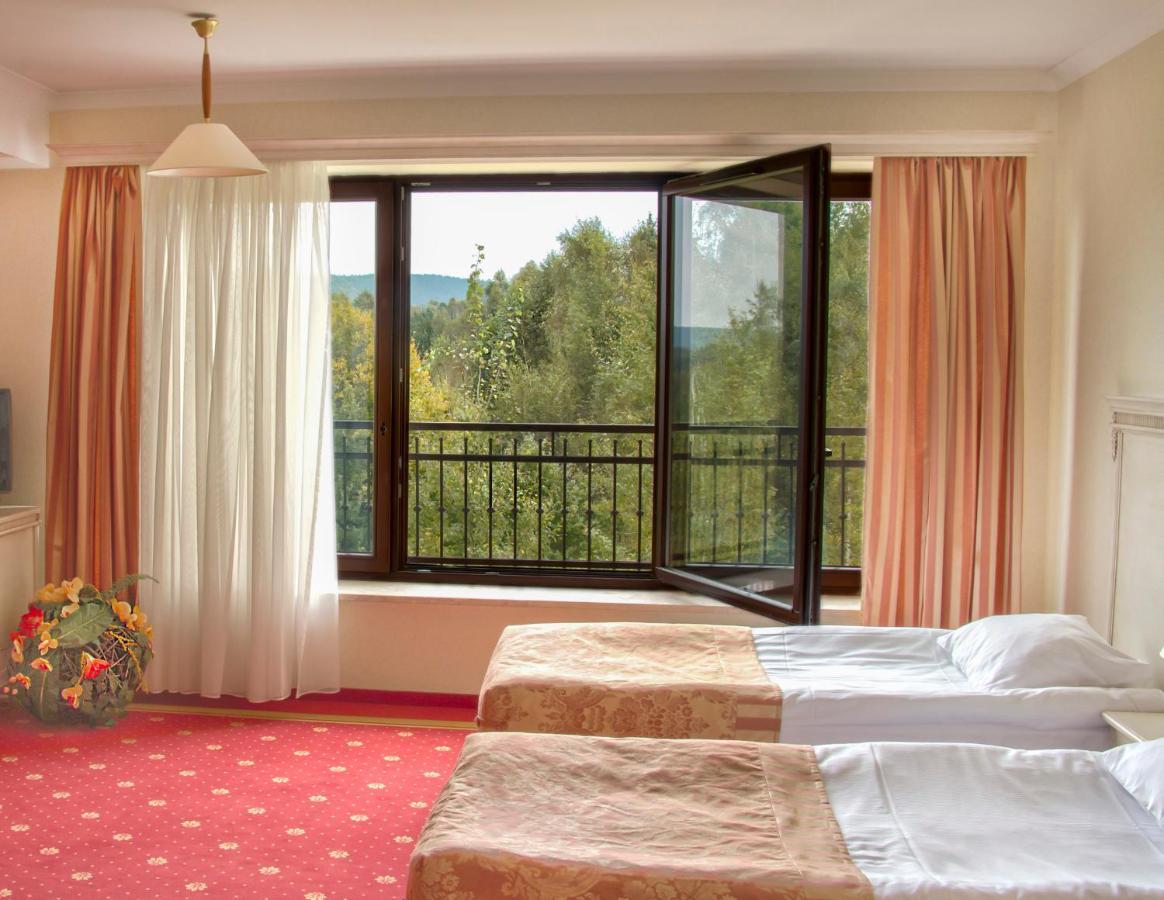 Hotel Stodolka Cminsk ภายนอก รูปภาพ