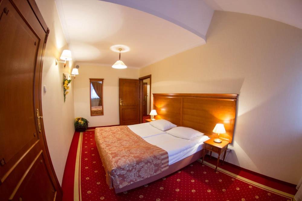 Hotel Stodolka Cminsk ภายนอก รูปภาพ